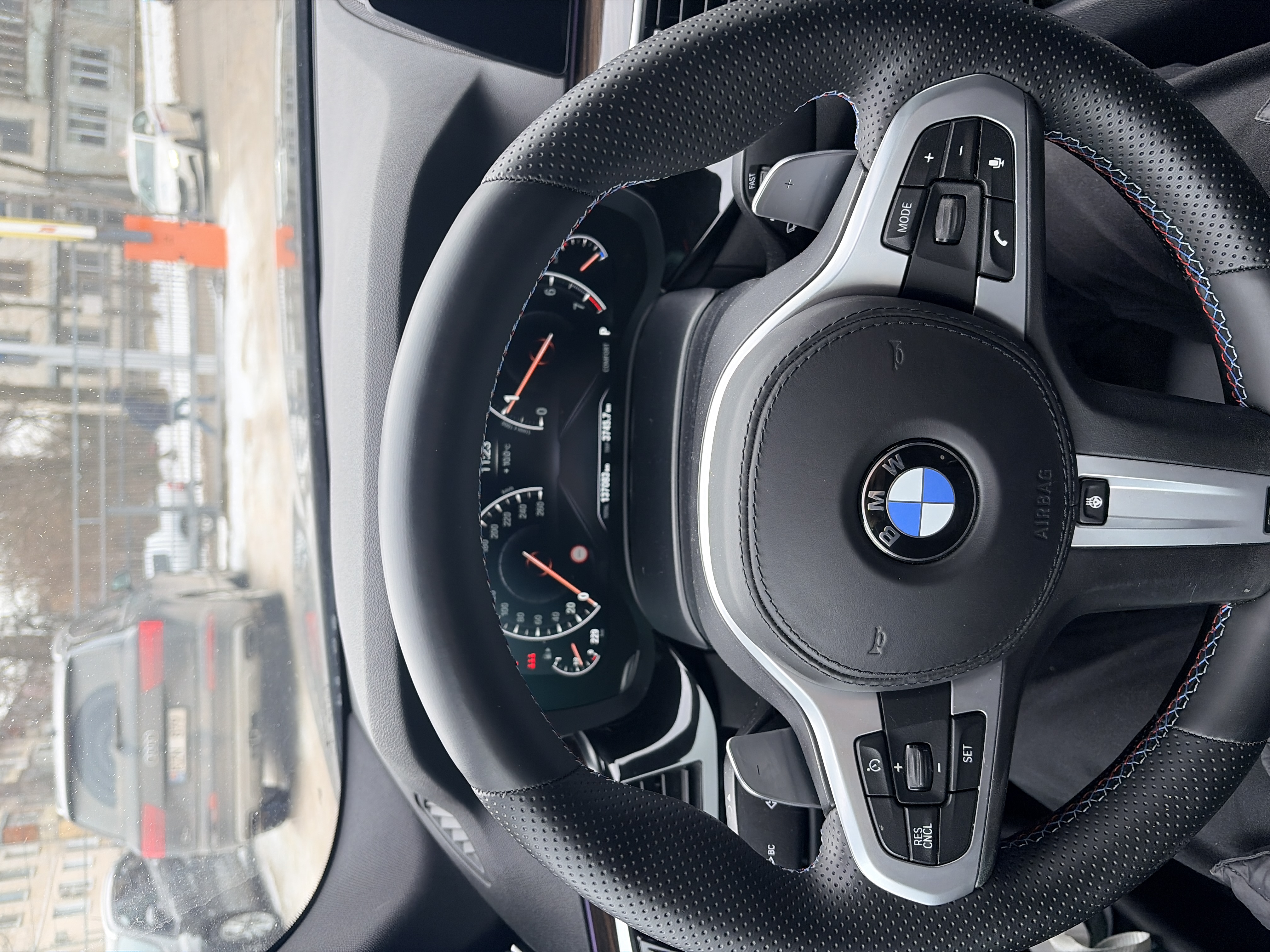 BMW G530i xdrive pizdoasa — 3